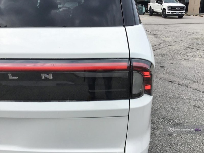 2025 LINCOLN NAVIGATOR RESERVE 4X4