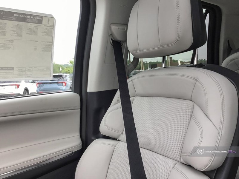 2025 LINCOLN NAVIGATOR RESERVE 4X4