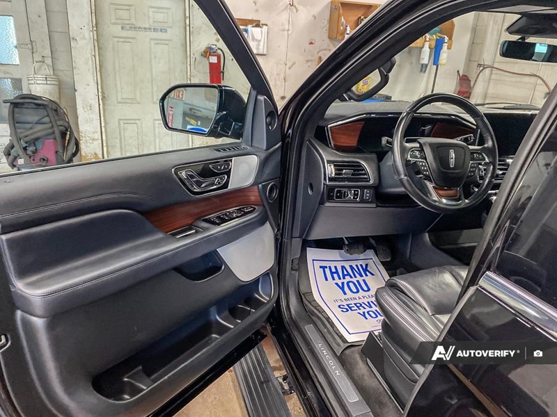 2023 LINCOLN NAVIGATOR L RESERVE 4X4