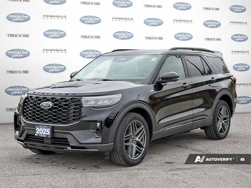 2025 Ford Explorer St-Line 4WD