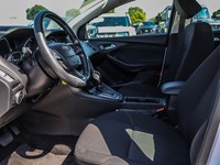 2017 FORD FOCUS 5DR HB SE