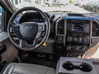 2019 FORD F-450 XL 4WD CREW CAB 8' BOX