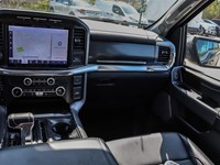 2023 FORD F-150 LARIAT 4X4 | CREW | 5.5' BOX | ROOF | 20