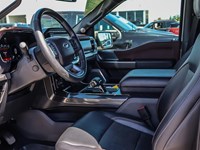 2023 FORD F-150 LARIAT 4WD SUPERCREW 5.5' BOX
