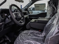 2025 FORD F-150 XL 4WD REG CAB 8' BOX