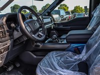 2025 FORD F-150 LARIAT 4WD SUPERCREW 5.5' BOX