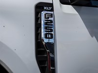 2025 FORD F-250 XLT 4WD CREW CAB 6.75' BOX