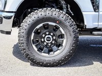 2025 FORD F-250 XLT 4WD CREW CAB 6.75' BOX