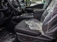 2025 FORD F-350 LARIAT 4WD CREW CAB 6.75' BOX