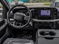 2025 FORD F-350 XLT 4WD CREW CAB 6.75' BOX