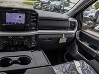 2025 FORD F-350 XLT 4WD CREW CAB 6.75' BOX