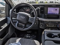 2025 FORD F-350 XLT 4WD CREW CAB 6.75' BOX