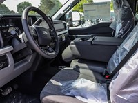 2025 FORD F-350 XLT 4WD CREW CAB 6.75' BOX