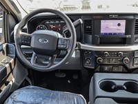2025 FORD F-350 XLT 4WD CREW CAB 6.75' BOX