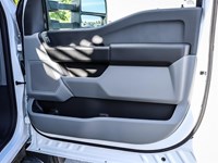 2025 FORD SUPER DUTY F-550 DRW XL 4WD REG CAB 145