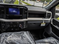 2025 FORD SUPER DUTY F-550 DRW XL 4WD CREW CAB 179