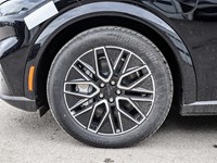 2025 FORD MUSTANG MACH-E PREMIUM AWD