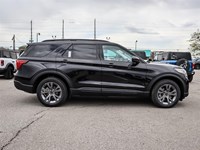 2026 Ford Explorer Active W/200A Pkg 4WD