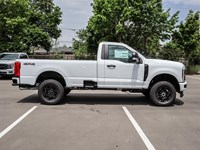 2026 Ford F-250 XL 4WD Reg Cab 8' Box