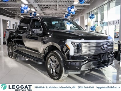 2023 Ford F-150 Lightning LARIAT 4WD SuperCrew 5.5' Box