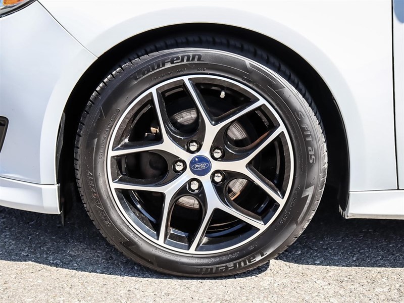 2017 FORD FOCUS 5DR HB SE