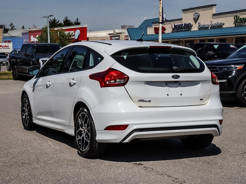 2017 FORD FOCUS 5DR HB SE