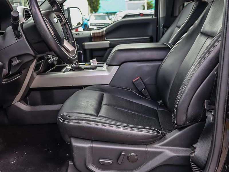 2019 FORD F-150 LARIAT 4WD SUPERCREW 5.5' BOX