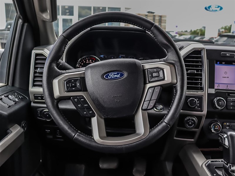 2019 FORD F-150 LARIAT 4WD SUPERCREW 5.5' BOX