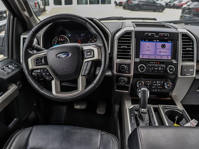 2019 FORD F-150 LARIAT 4WD SUPERCREW 5.5' BOX