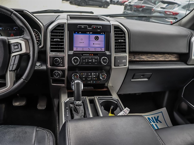 2019 FORD F-150 LARIAT 4WD SUPERCREW 5.5' BOX