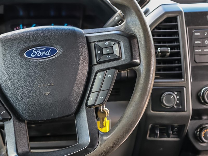 2019 FORD F-450 XL 4WD CREW CAB 8' BOX