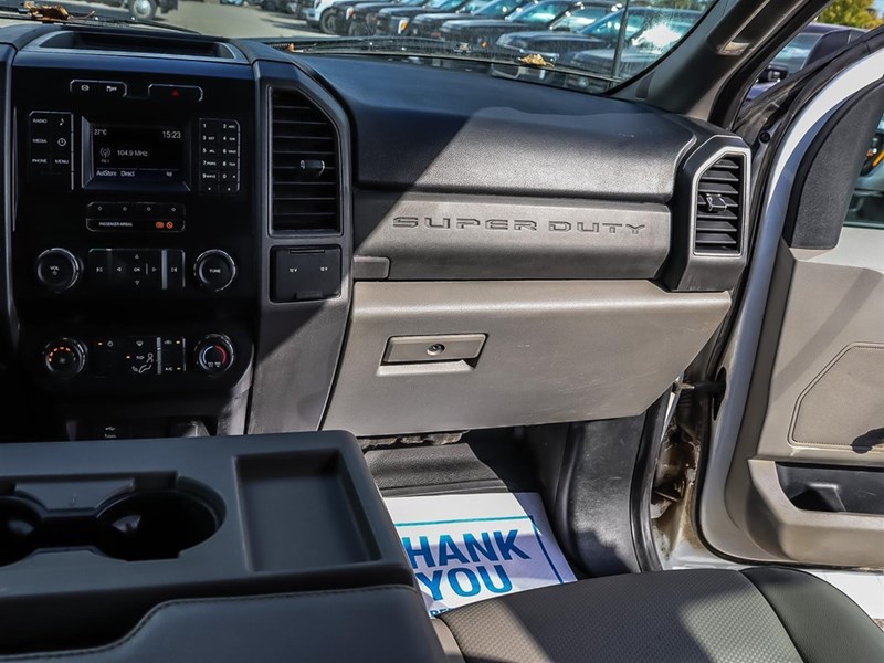 2019 FORD F-450 XL 4WD CREW CAB 8' BOX