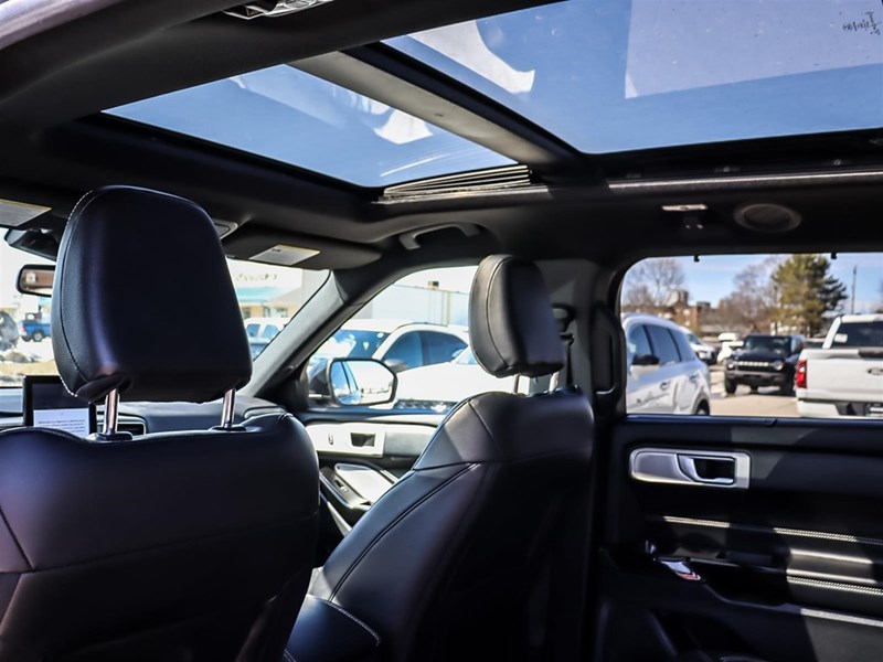 2022 Ford Explorer ST 4WD