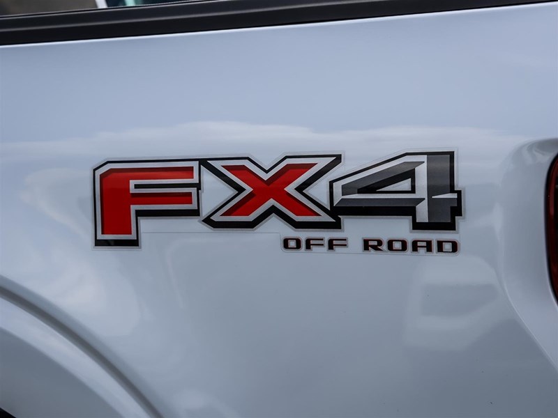 2022 FORD F-150 LARIAT 4WD SUPERCREW 6.5' BOX