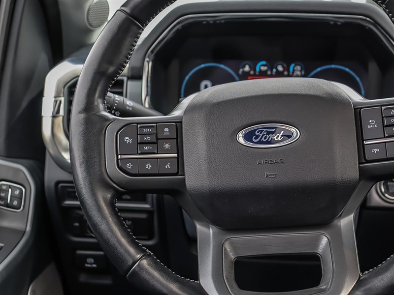 2022 Ford F-150 Lariat 4WD Supercrew 5.5' Box