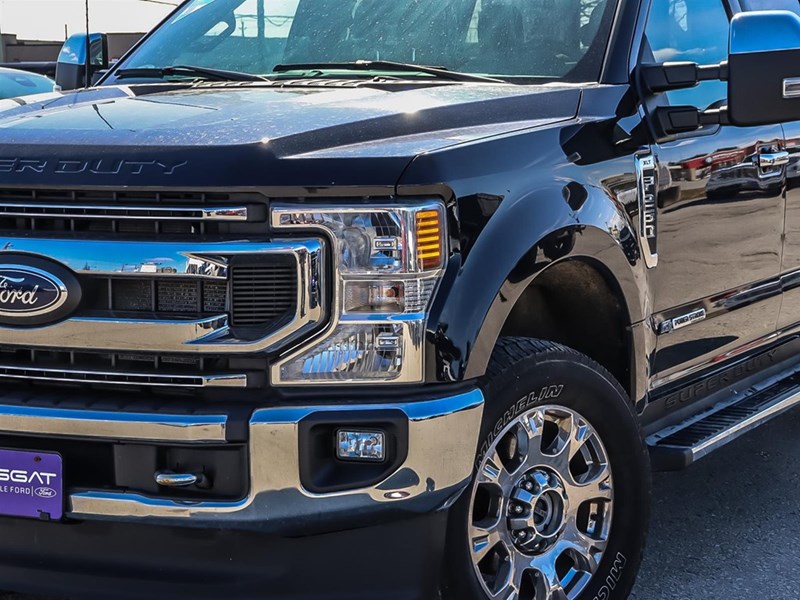 2022 FORD F-250 XLT 4WD| DIESEL | PREMIUM PKG | NEW TIRES + BRAKES
