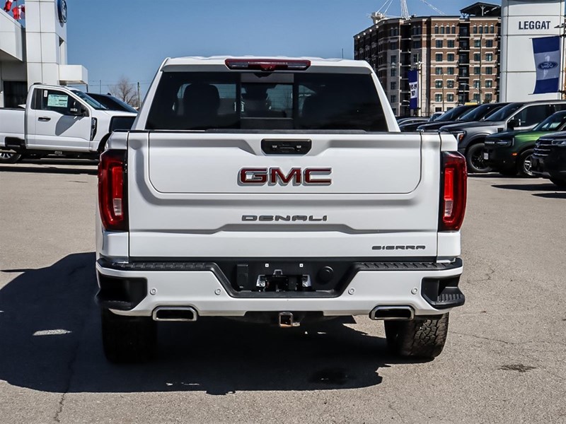 2022 GMC SIERRA 1500 4WD CREW CAB | LEATHER | MOONROOF| NEW TIRES