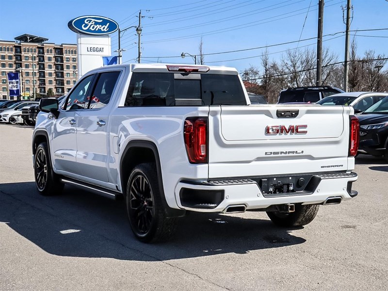 2022 GMC SIERRA 1500 4WD CREW CAB | LEATHER | MOONROOF| NEW TIRES