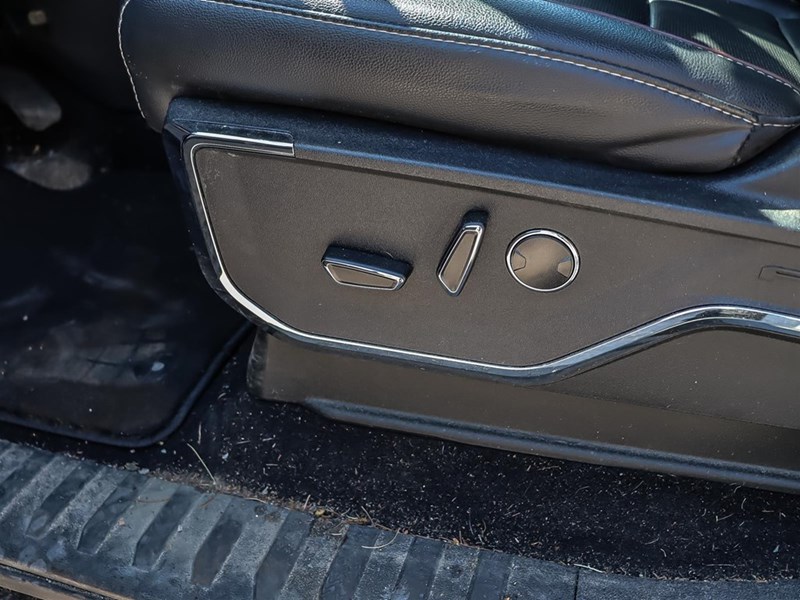 2023 FORD F-150 LARIAT 4X4 | CREW | 5.5' BOX | ROOF | 20