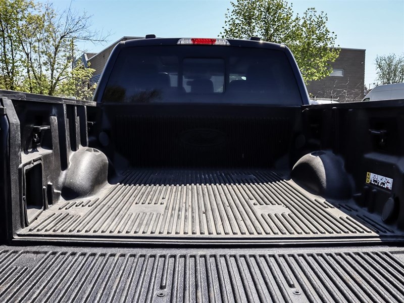 2023 FORD F-150 LARIAT 4X4 | CREW | 5.5' BOX | ROOF | 20
