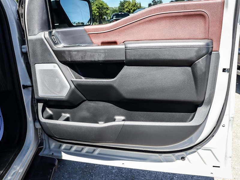 2023 FORD F-150 LARIAT 4WD SUPERCREW 5.5' BOX