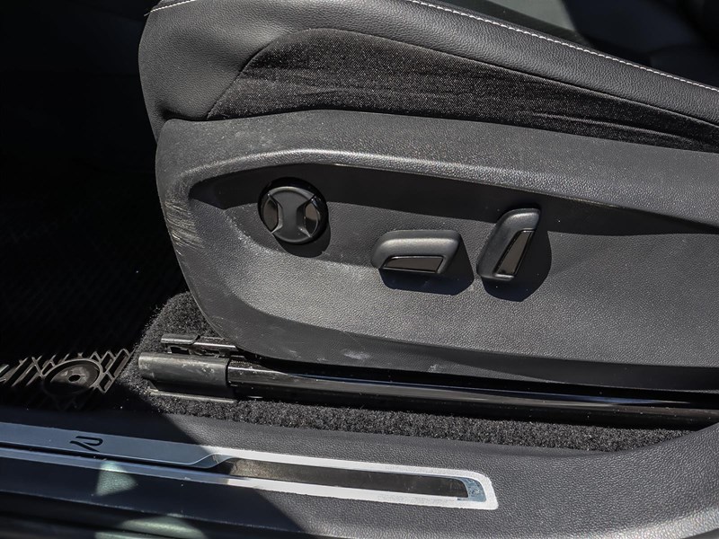 2023 Volkswagen Tiguan Comfortline R-Line Black Edition 4Motion
