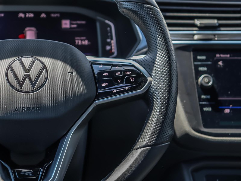 2023 Volkswagen Tiguan Comfortline R-Line Black Edition 4Motion