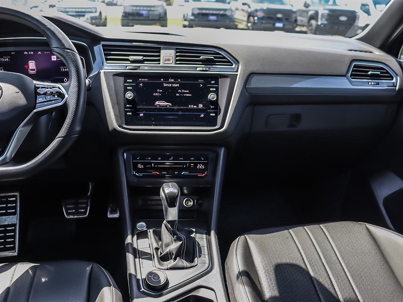 2023 Volkswagen Tiguan Comfortline R-Line Black Edition 4Motion