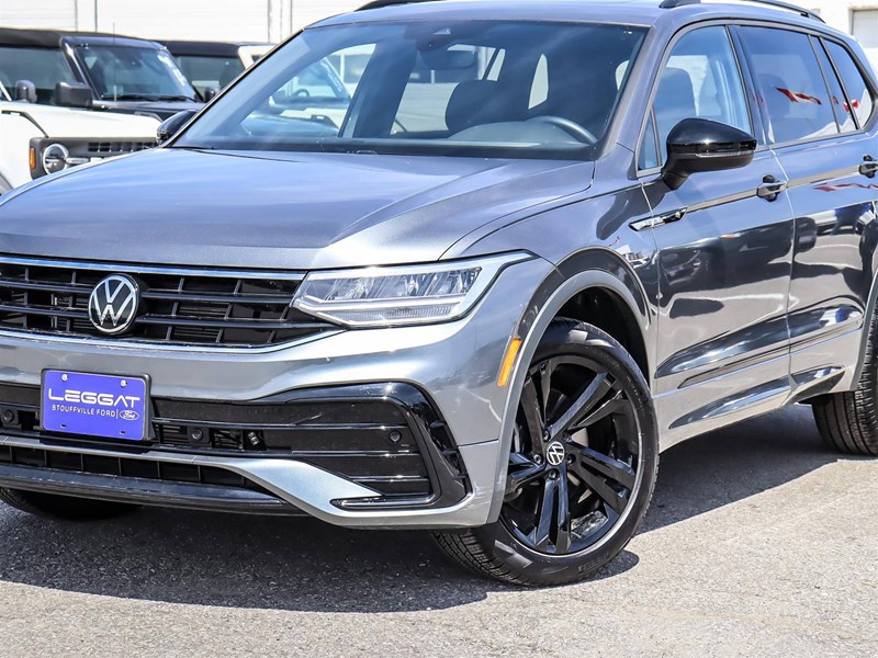 2023 Volkswagen Tiguan Comfortline R-Line Black Edition 4Motion