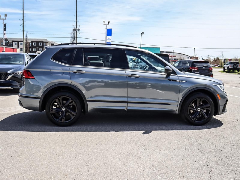 2023 Volkswagen Tiguan Comfortline R-Line Black Edition 4Motion