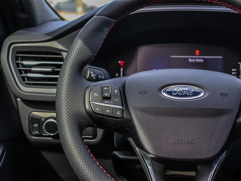 2024 FORD ESCAPE ST-LINE AWD | LOW KM | MOONROOF | TECH PKG