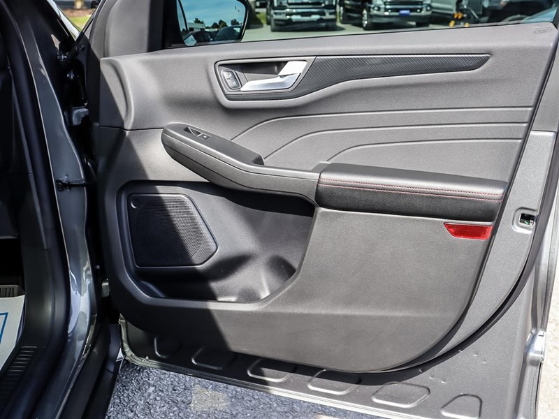 2024 FORD ESCAPE ST-LINE AWD | LOW KM | MOONROOF | TECH PKG