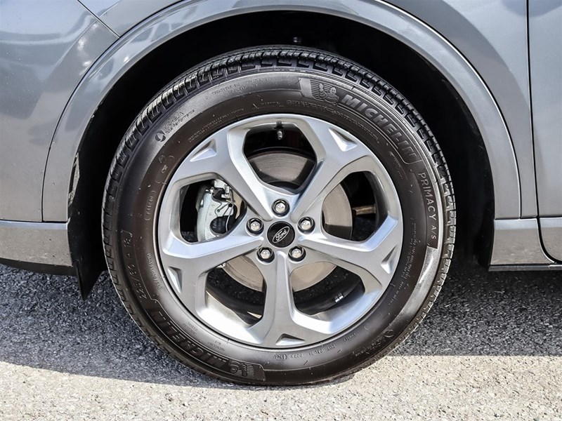 2024 FORD ESCAPE ST-LINE AWD | LOW KM | MOONROOF | TECH PKG