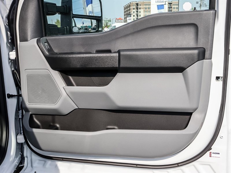 2024 FORD F-250 XL 2WD REG CAB 8' BOX